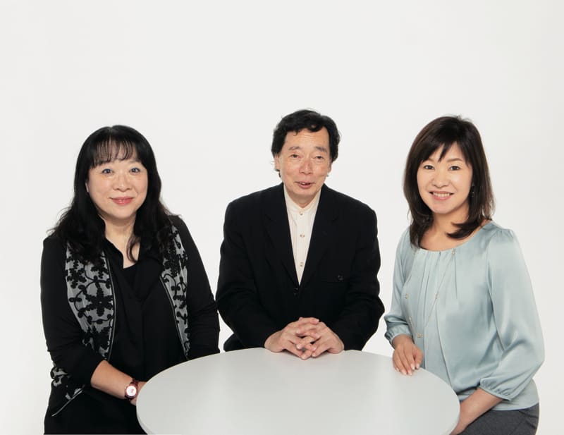 進化系美容液やアイケア。たるみをケアする最新コスメ。