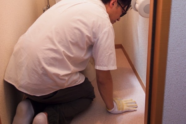 「どきどきキャンプ」佐藤満春さんに教わるトイレ掃除術。