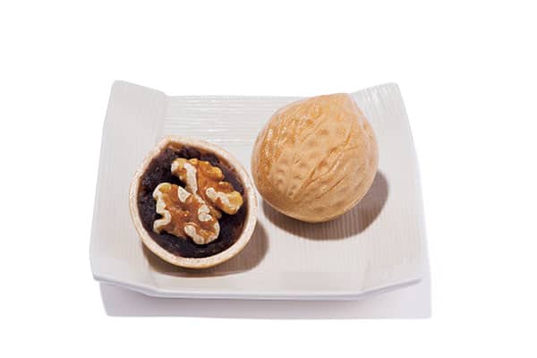 谷本ヨーコさんが手みやげに推薦！大分県中津市『中津菓子 かねい』のくるみ最中