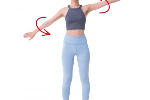 （3）2の動きと上下左右逆の動きを交互に20回繰り返す。胸の筋肉がバウンドするイメージでテンポよく上げ下げしよう。