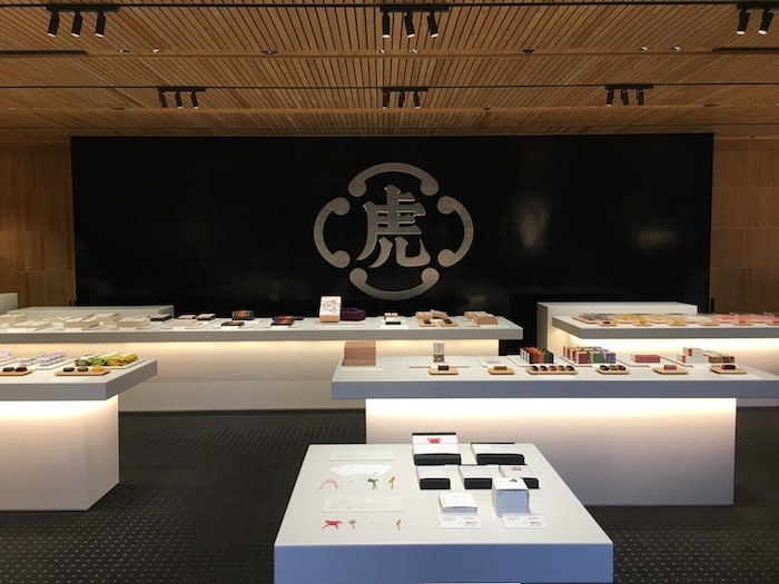 10月1日リニューアルオープン!内藤廣による「とらや 赤坂店」の建築&インテリアをご紹介。 | くらし | クロワッサン オンライン