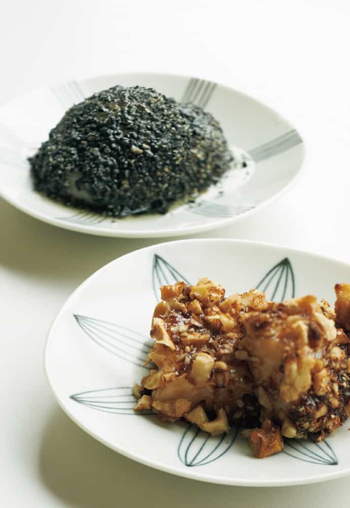 黒胡麻蜂蜜餅と胡桃黒糖餅】餅を味わい尽くす。もっと広がる、餅の