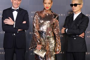 左から、推薦者：ノルベール・ルレ（LVMH ジャパン 代表取締役社長）、受賞者：YOON（AMBUSH®デザイナー）、ゲスト：VERBAL（音楽プロデューサー／AMBUSH®クリエイティブディレクター）　