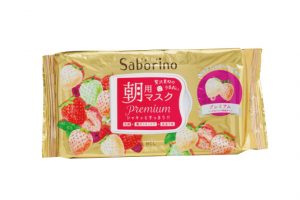 《起きて60秒で洗顔とスキンケアと下地が終了》寝起きの肌に60秒貼るだけですぐメイクができる。サボリーノ 目ざまシート プレミアム 白いちご 28枚入り 1,400円※数量限定発売（BCL TEL：0120-303-820）