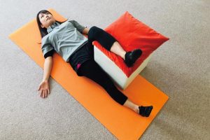 【エゴスキュー体操】ハリウッド女優やプロスポーツ選手も実践しているアメリカ発のエクササイズ。「簡単な動きなので、舞台の公演中は自分の楽屋や廊下で行うことも。姿勢もよくなります」。賽エゴスキュー ジャパン（東京スタジオ TEL.03-6456-4445、名古屋スタジオ TEL.052-961-3150）