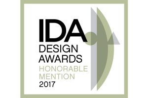  IDAデザイン賞、ヨーロッパデザイン賞、シカゴ・アテネウム グッドデザイン賞と3つの賞に輝いている。