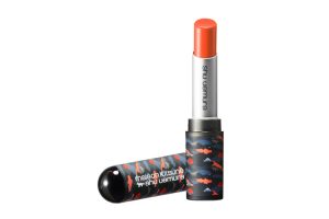 『ルージュアンリミテッドマット M OR 551』(3,200円) ⒸMaison Kitunē for shu uemura