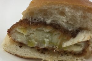 【編集部こぼれ話】昭和の惣菜パン、怒涛のリサーチ