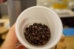 カッピング用に10gの豆を用意。