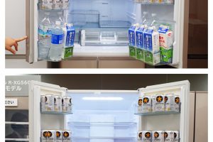 上が従来モデル、下が新製品。右側中ポケットの入れられるペットボトルの本数が違うこと、左側ポケットは棚が2段なのに缶がスッキリ収まっている。