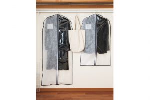 右・マチ付きセンターファスナーカバー半身透明 S 3枚入 1,280円、左・マチ付きセンターファスナーカバー半身透明 L 2枚入 1,180円（テンネット TEL：06-6446-0010）