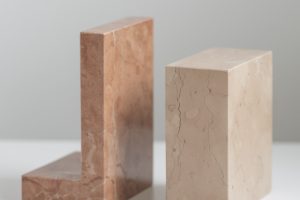 ブックエンド 1万260円