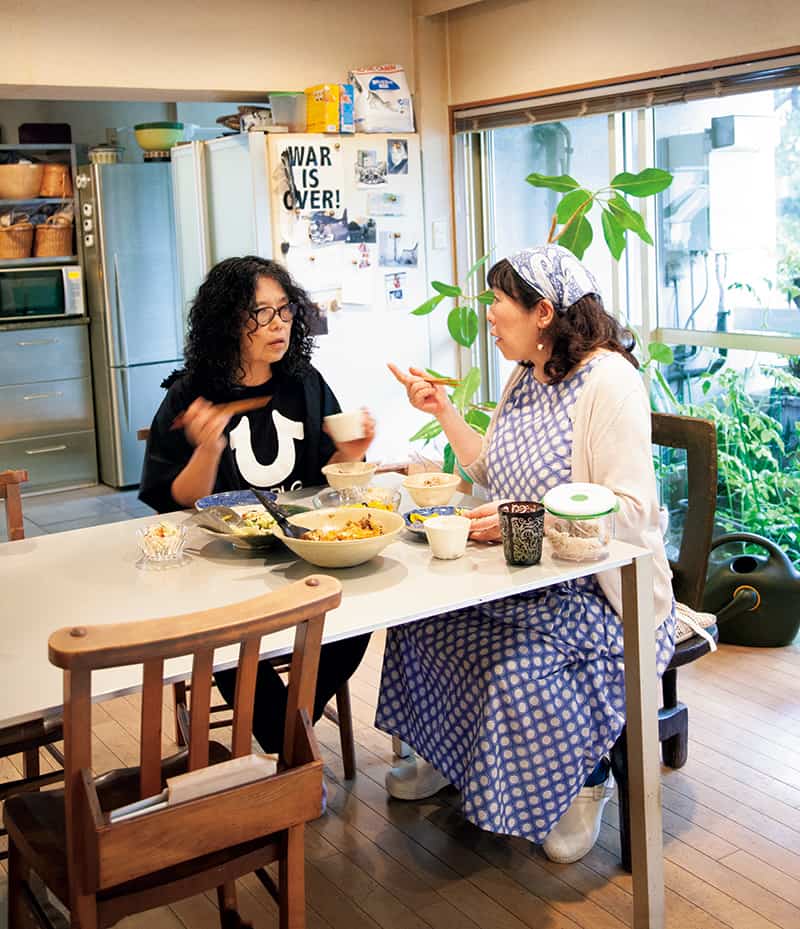 伊藤比呂美さん×枝元なほみさん 程よい距離感が心地よい、女の友情を