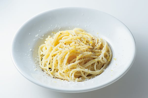 レモンとチーズのパスタのレシピ【渡辺有子さんの定番料理】