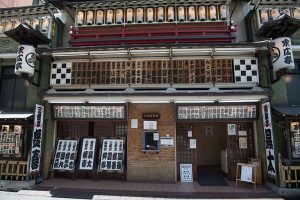 新宿区の地域文化財にも指定されている建物。