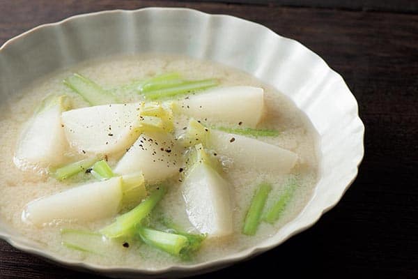 小平泰子さんの豆乳を使った健康スープのレシピ。