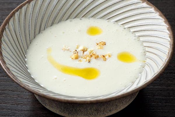 小平泰子さんの湯葉を使った健康スープのレシピ。