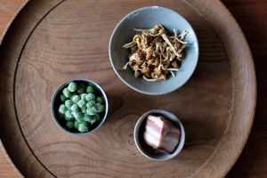 ベルリンに滞在していたときも、乾燥なめこや舞茸などの乾物類を日本から持参し、料理に使っていたそう。