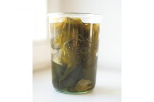 「いい昆布を使えばだしを引いた後に佃煮にもできるので、できるだけ上質な昆布を使うようにしています」