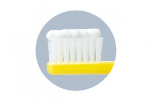 歯磨き剤はたっぷりつけて