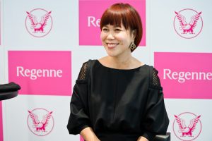 実際に使用してみた山本さんは「泡立ちが滑らかで、シャワーで流した後の髪の質感が良く、品のいい香りが広がります」と話した。