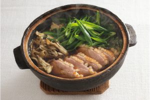 気持ち華やぐ、鴨と九条ネギの鍋。〆に蕎麦を。【藤井恵さんのレシピ】