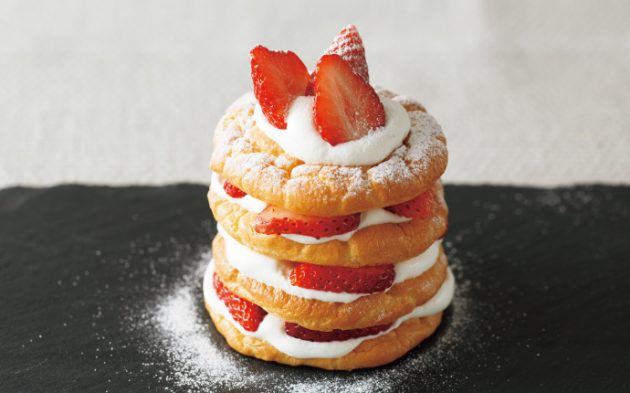 簡単おやつから本格和菓子まで、いちごを丸ごと楽しむ4つのスイーツレシピ記事まとめ。