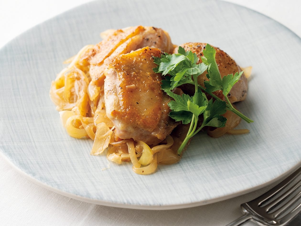 一度作れば3回美味しい！鶏もも玉ねぎにんにくソテーで作る展開料理