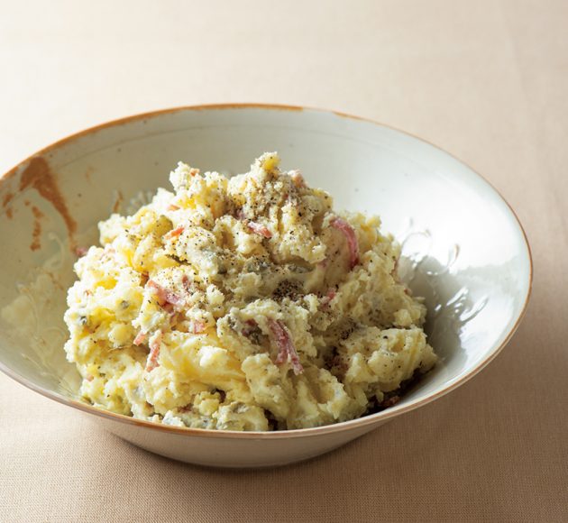 美味しく出来上がる、個性あふれる4つのポテサラレシピ記事まとめ。