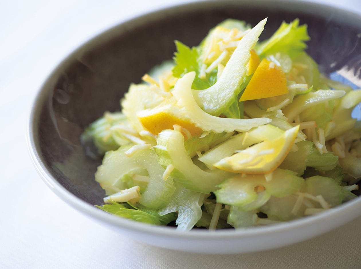 セロリが味わい深くなる、4つの絶品レシピ記事まとめ。