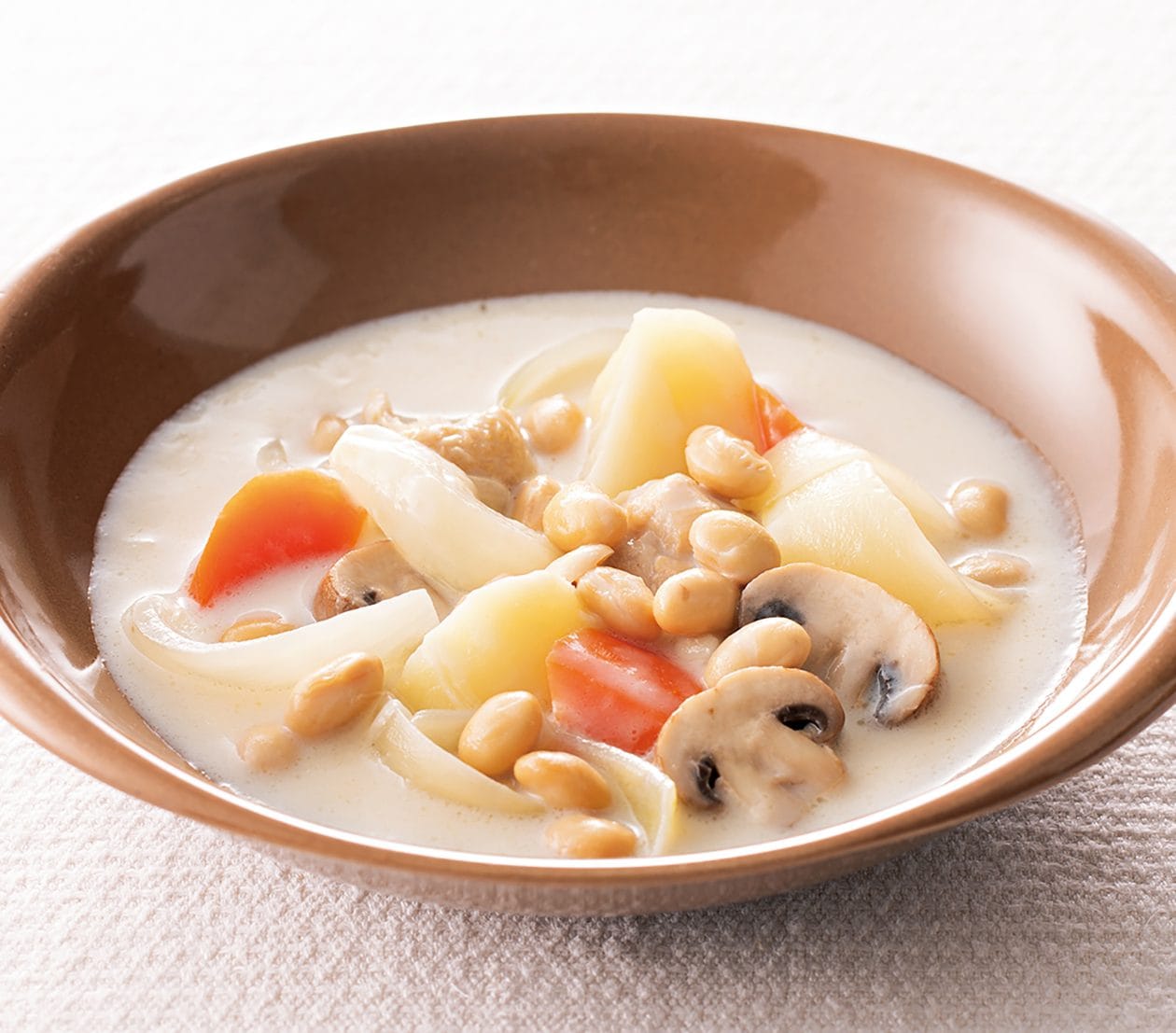 レンズ豆のシチューとハーブ入り餃子のレシピ