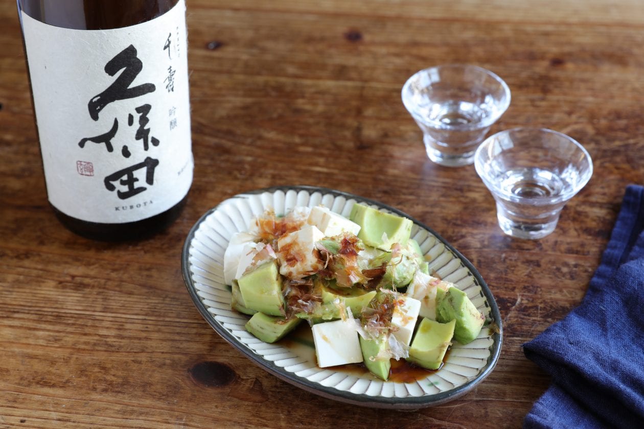 あえるだけで美味しい！ 超簡単、4つのアボカドつまみレシピ記事まとめ。