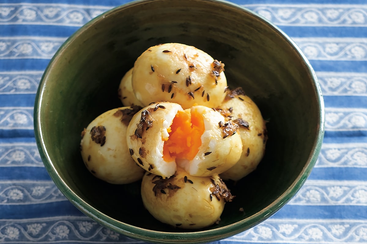 茹で卵のスパイス炒め【藤井恵さんのカレーをごちそうに変える副菜レシピ】