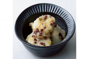 クッキングシートでごぼうと里芋を同時に蒸し煮【腸から温まる、たなかれいこさんのレシピ】