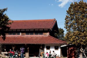 千葉県いすみ市の最初の店。4軒のパン店での修業後、念願の「田舎のパン屋」として独立。