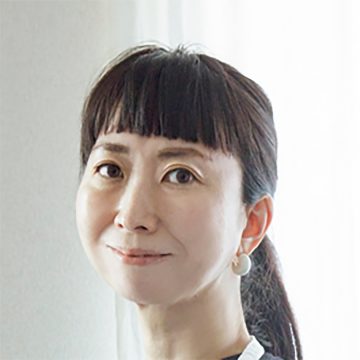 真藤舞衣子