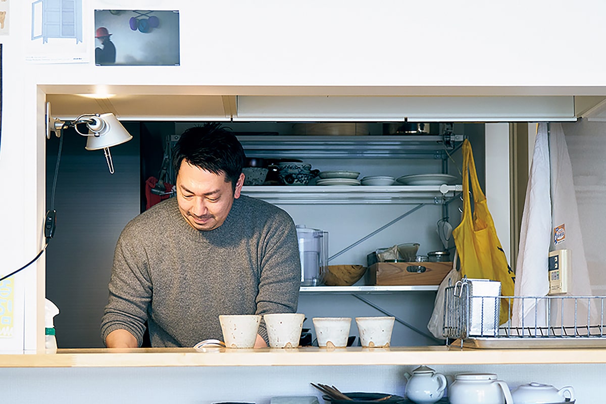 料理家・渡辺康啓さんの工夫と思想が詰まった男の厨房。