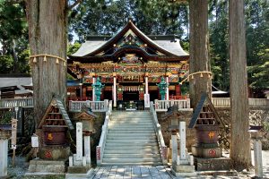 標高約1100mと山の中にあるので、夏でも涼しさが感じられ、絶景も拝める。●埼玉県秩父市三峰298・1　www.mitsuminejinja.or.jp（C）三峯神社　