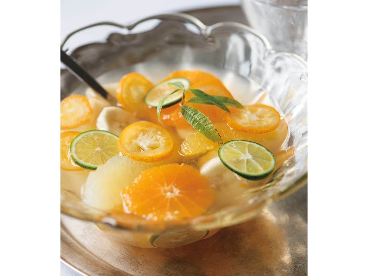 余った白ワインをメイン料理〜デザートまで美味しく活用！ 4つのレシピ記事。