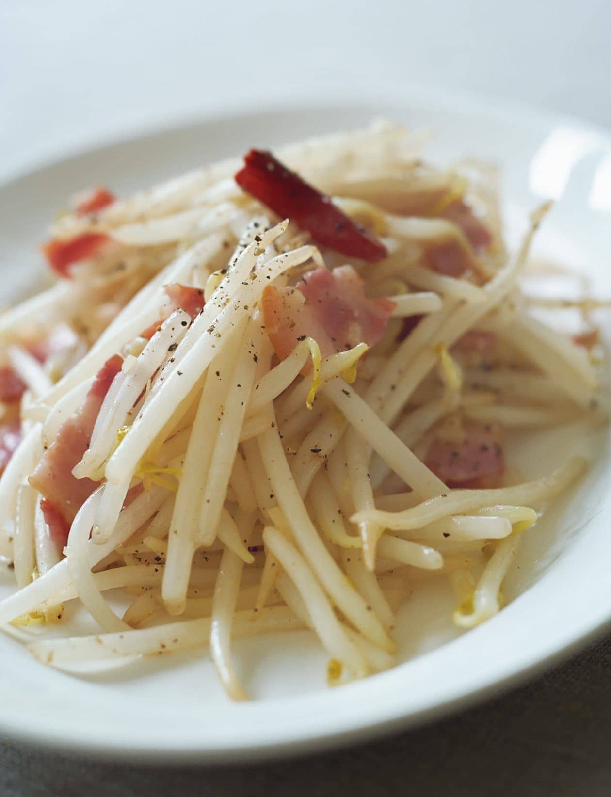 家計の味方、もやしが主役になる3つのレシピ記事。