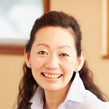 高橋暁子