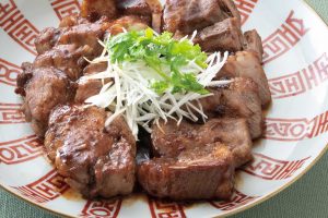 豚肉の簡単チャーシュー風：使いまわせるチャーシューが10分あまりで。