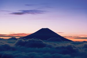霊峰として崇められてきた雄大な富士山。
