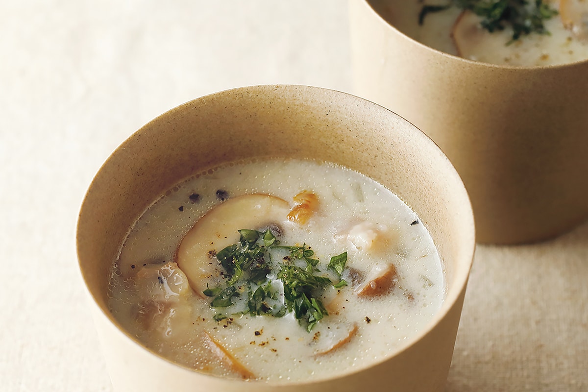 きのことベーコンの長芋豆乳チャウダースープのレシピ【松見早枝子さんの腸活＆温活スープ】