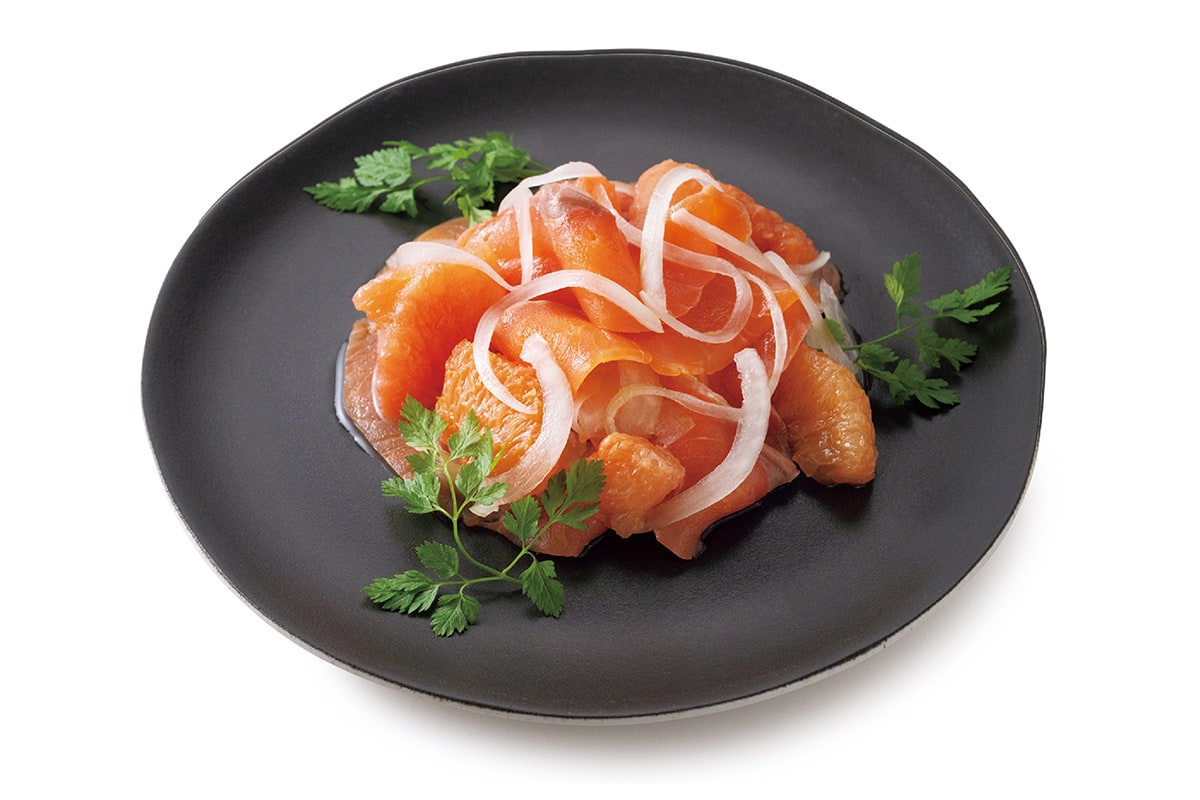 サーモンと玉ねぎのグレープフルーツ和え向田邦子風、料理好きが太鼓判の簡単レシピ。