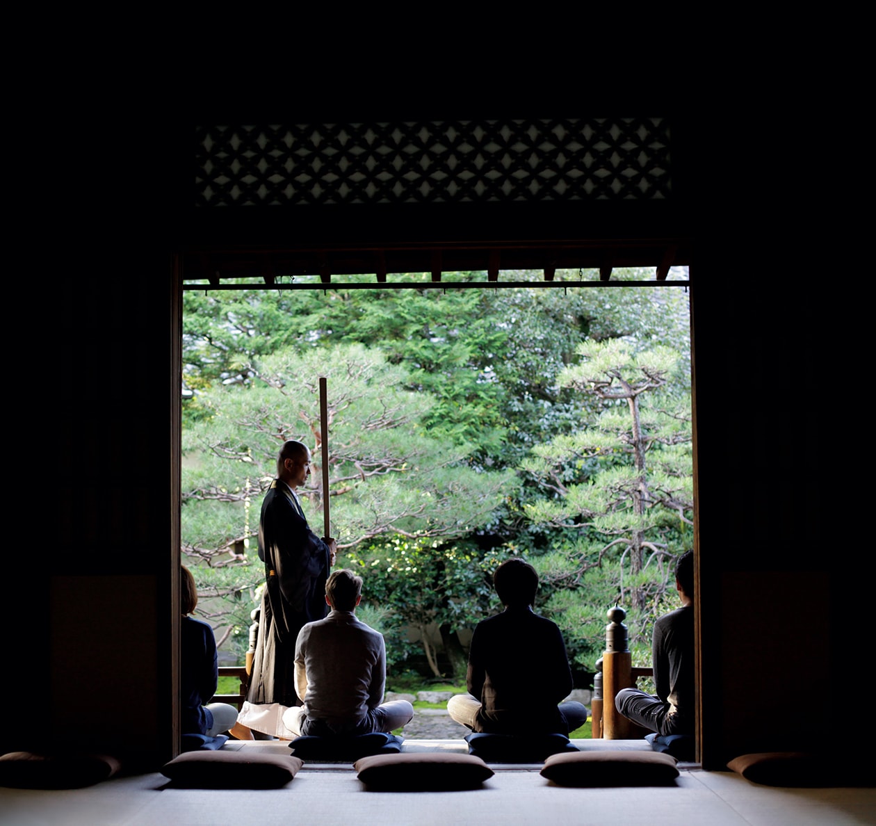 京都ならではの体験、座禅体験で心身を浄化する。 | くらし | クロワッサン オンライン