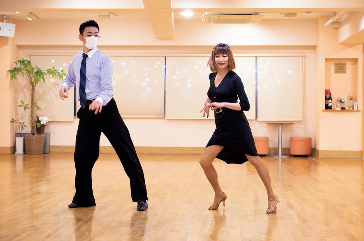 70歳を過ぎてから社交ダンスデビュー、料理研究家・藤野真紀子さんの筋