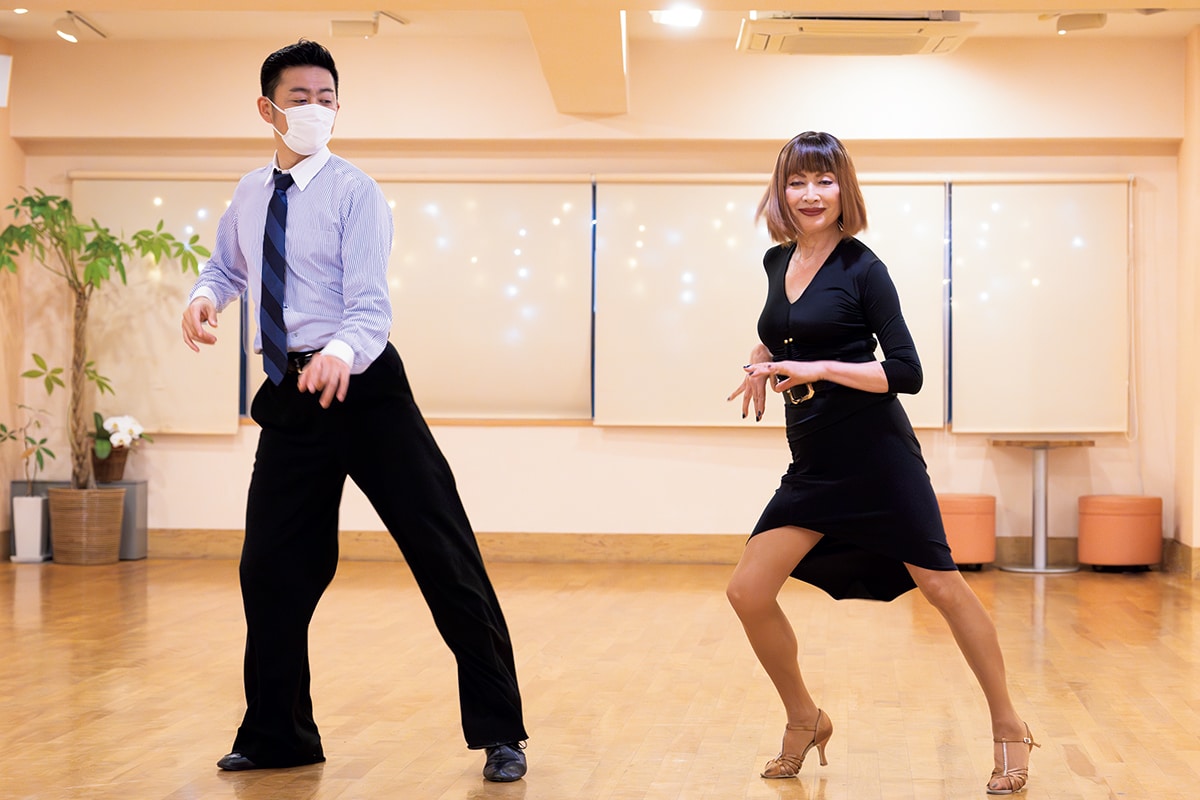 70歳を過ぎてから社交ダンスデビュー、料理研究家・藤野真紀子さんの筋活、脳活。