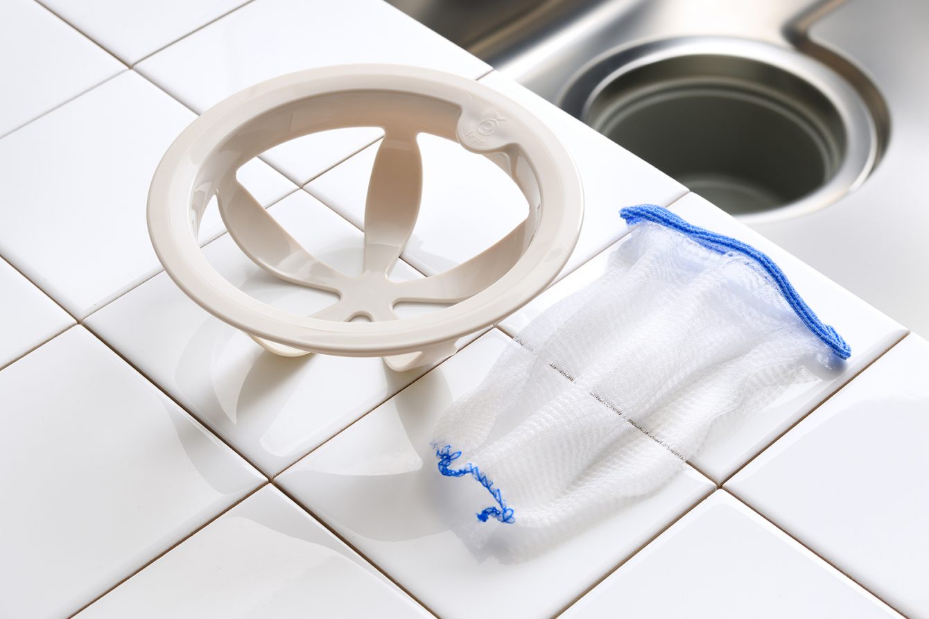 キッチンの排水口掃除が楽になるお助けアイテムはありますか？【くらしのお悩み相談室】