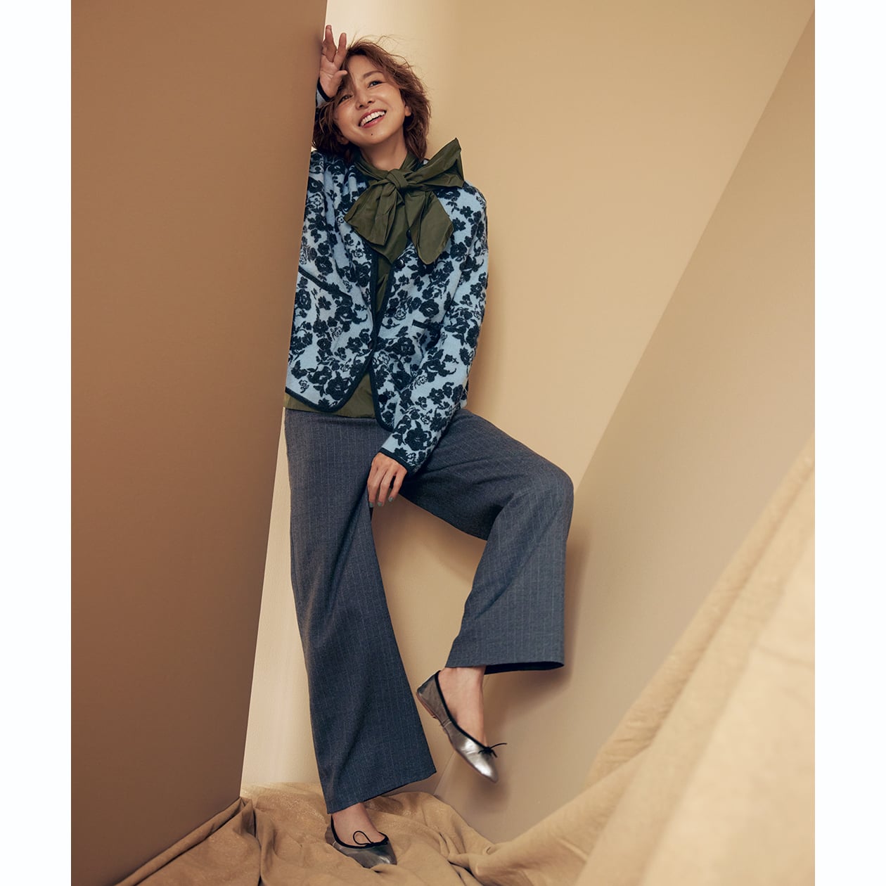 山口智子さんが新スタイルに挑戦！ ハンサムなのに女性らしい、大人の